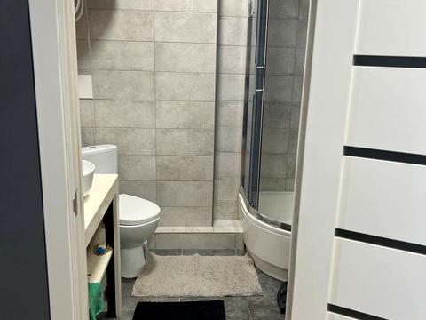 квартира за адресою Полковника Гуляєва просп. (Маршала Жукова), 111