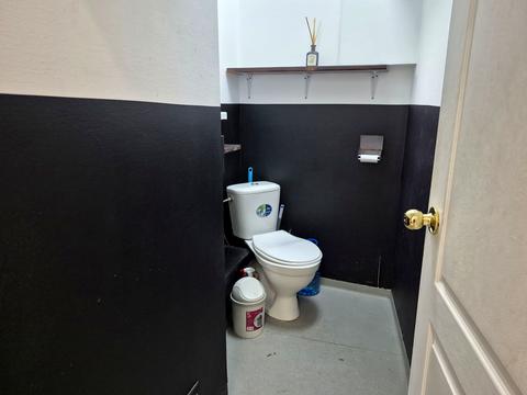 комерційна за адресою Олеся Гончара вул., 24-Б