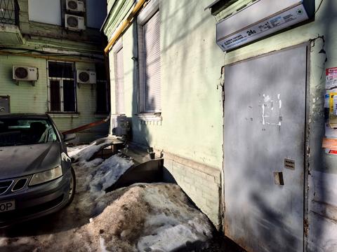 комерційна за адресою Олеся Гончара вул., 24-Б