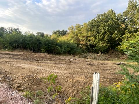 участок по адресу 