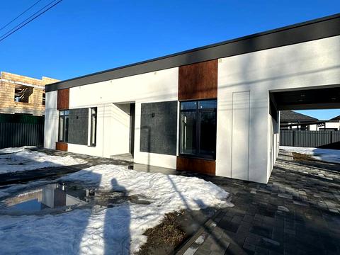 будинок за адресою Богатирська вул.