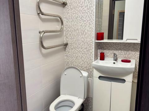 квартира по адресу Героев Полка "Азов ул. (Малиновского маршала), 7