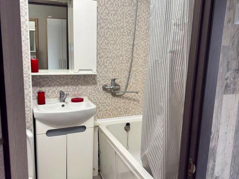 квартира по адресу Героев Полка "Азов ул. (Малиновского маршала), 7