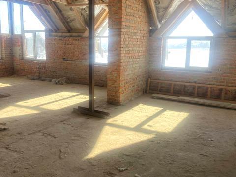 комерційна за адресою Шевченка вул., 1