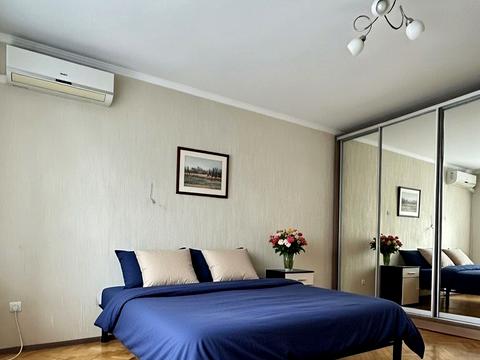 квартира за адресою Патріарха Мстислава Скрипника вул., 40-А