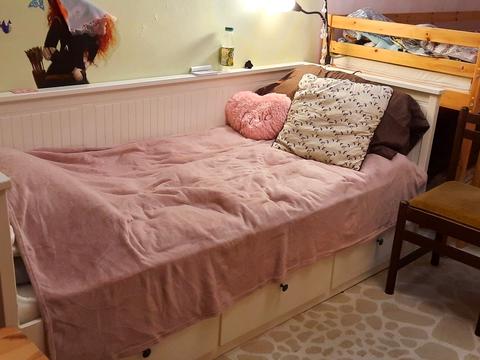 квартира по адресу Академика Павлова ул., 132б