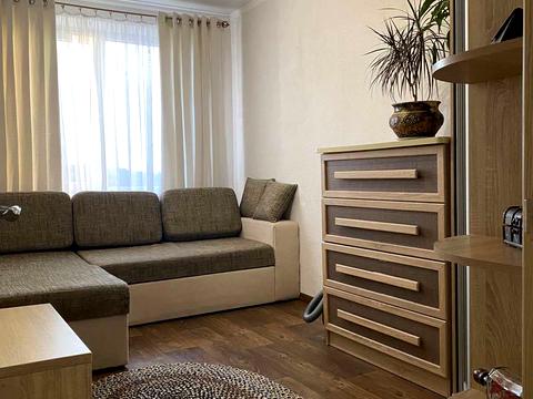 квартира за адресою Кривий Ріг, Федора Караманиць вул. (Ватутіна), 43/7