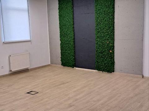 комерційна за адресою Іллінська вул., 8