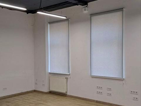 комерційна за адресою Іллінська вул., 8