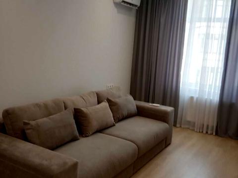 квартира за адресою Юнацька вул., 10