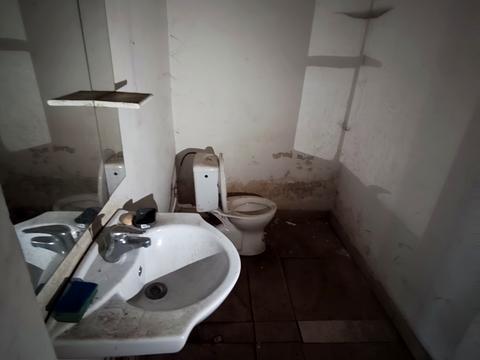 комерційна за адресою Карпатської України вул. (Юрія Гагаріна), 44