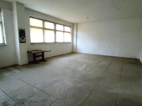 комерційна за адресою Карпатської України вул. (Юрія Гагаріна), 44