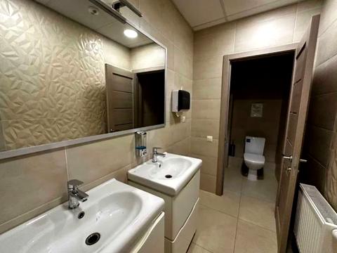 коммерческая по адресу Calle Dilova ул. (Димитрова), 2-Б