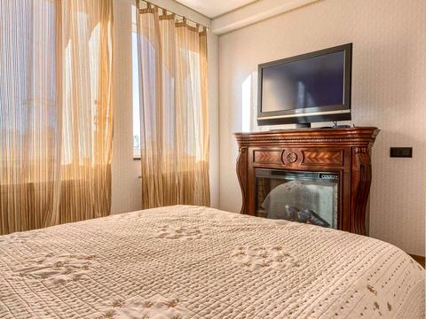 будинок за адресою Озерна вул., 2