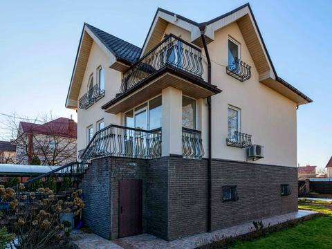 будинок за адресою Озерна вул., 2