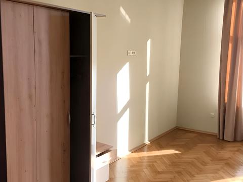 квартира за адресою Пантелеймона Куліша вул., 1