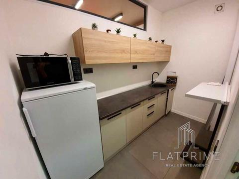 комерційна за адресою Лабораторний пров., 22