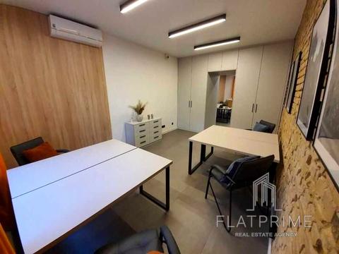 комерційна за адресою Лабораторний пров., 22