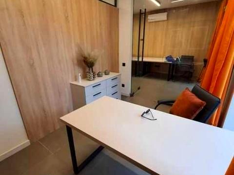 комерційна за адресою Лабораторний пров., 22