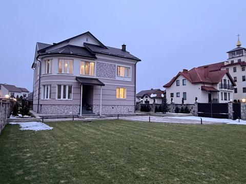 будинок за адресою Весняна