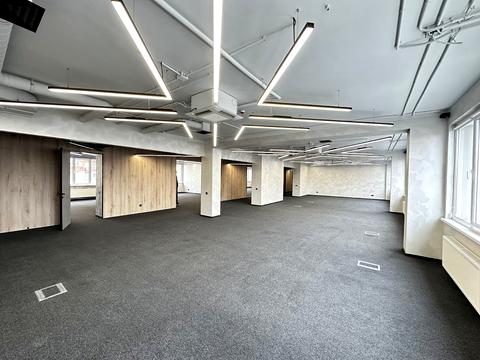 комерційна за адресою Золотоустівська вул., 3