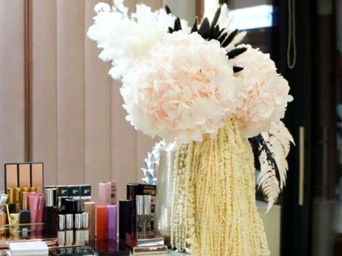 комерційна за адресою Київ, Буслівська вул., 12