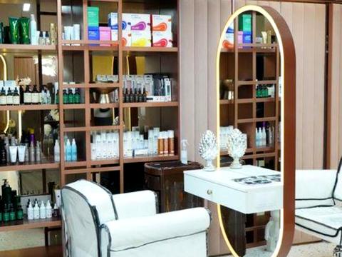 комерційна за адресою Київ, Буслівська вул., 12