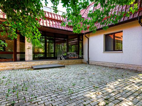 будинок за адресою Редутна вул.