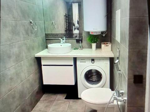 квартира по адресу Николая Амосова ул., 2