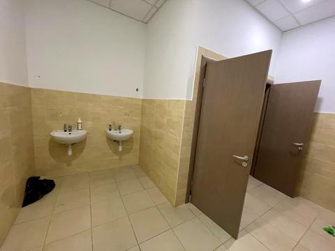 комерційна за адресою Київ, Євгена Коновальця вул. (Щорса), 36-Б