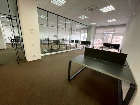 комерційна за адресою Київ, Євгена Коновальця вул. (Щорса), 36-Б