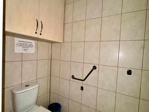 комерційна за адресою Спаська вул., 5
