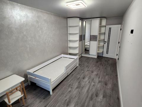 квартира за адресою Злуки просп., 7