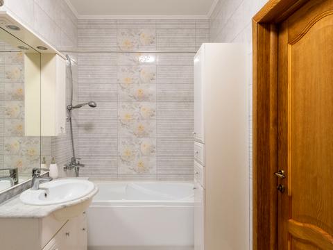 квартира за адресою Героїв полку "Азов" вул. (Маршала Малиновського), 8