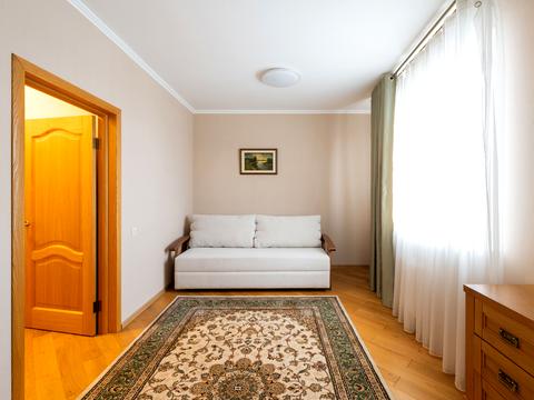 квартира за адресою Героїв полку "Азов" вул. (Маршала Малиновського), 8