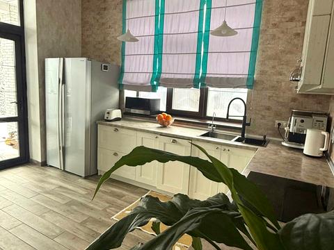 будинок за адресою Озерна