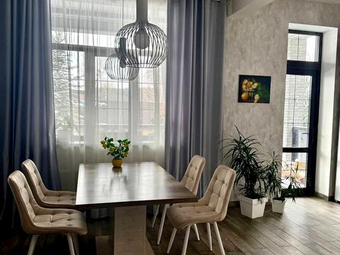 будинок за адресою Озерна