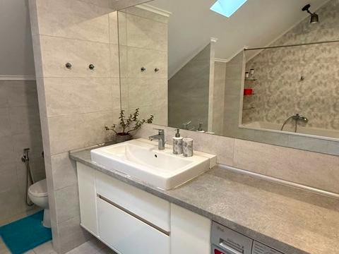 будинок за адресою Озерна