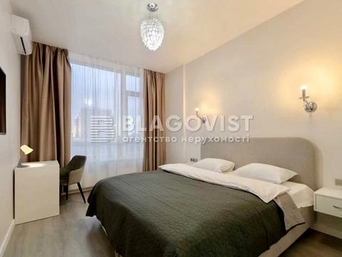 квартира за адресою Джона Маккейна вул. (Івана Кудрі), 7