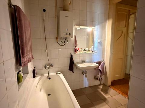 квартира за адресою Академіка Олександра Богомольця вул., 8