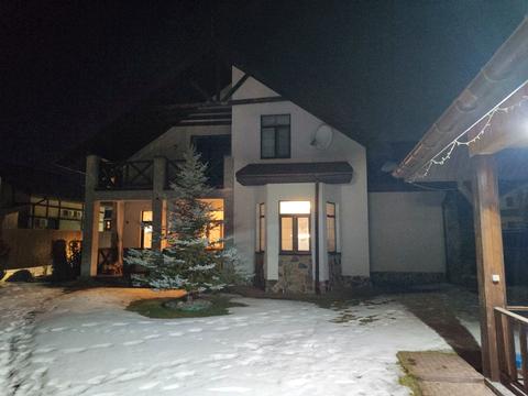 будинок за адресою Озерна