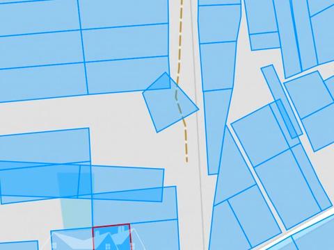 ділянка за адресою травнева