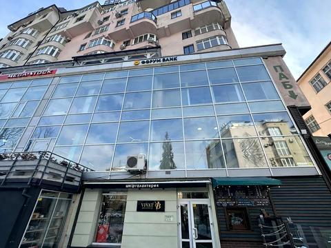 комерційна за адресою Незалежності вул., 34-А