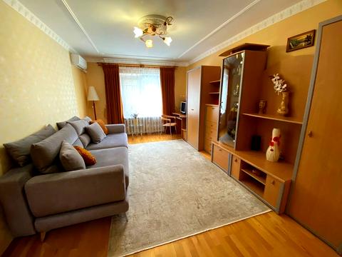 квартира за адресою Мілютенка вул., 17-В