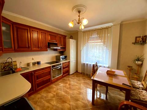 квартира за адресою Мілютенка вул., 17-В