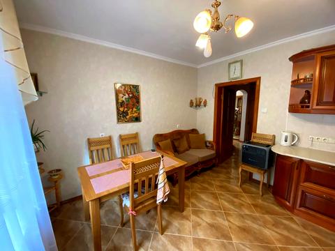 квартира за адресою Мілютенка вул., 17-В