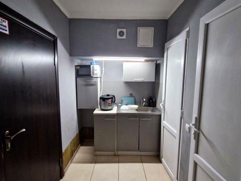 комерційна за адресою Рибальська вул., 13