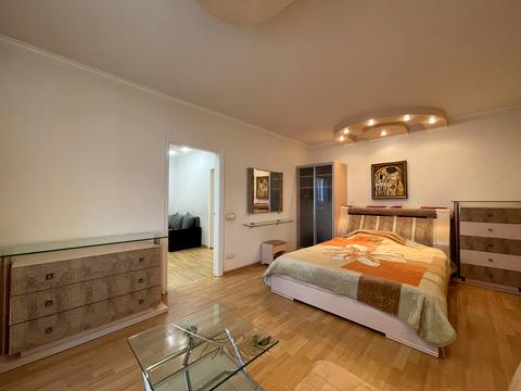 квартира за адресою Срібнокільська вул., 16