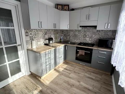 квартира за адресою Українська вул., 8-А