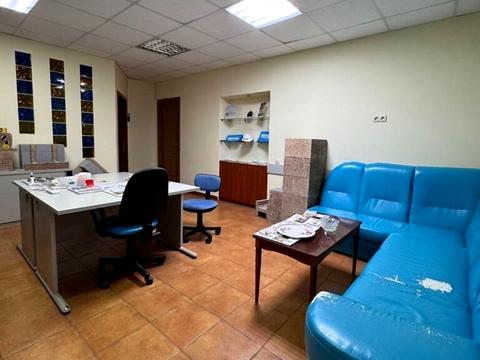 комерційна за адресою Свободи вул., 3/1